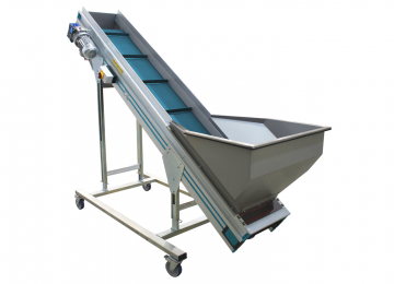 MB | flacher Schrägförderer für Automatisierungen